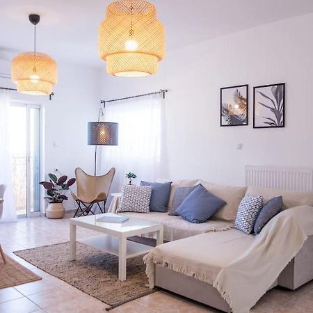 פרבזה Nisos Apartment מראה חיצוני תמונה
